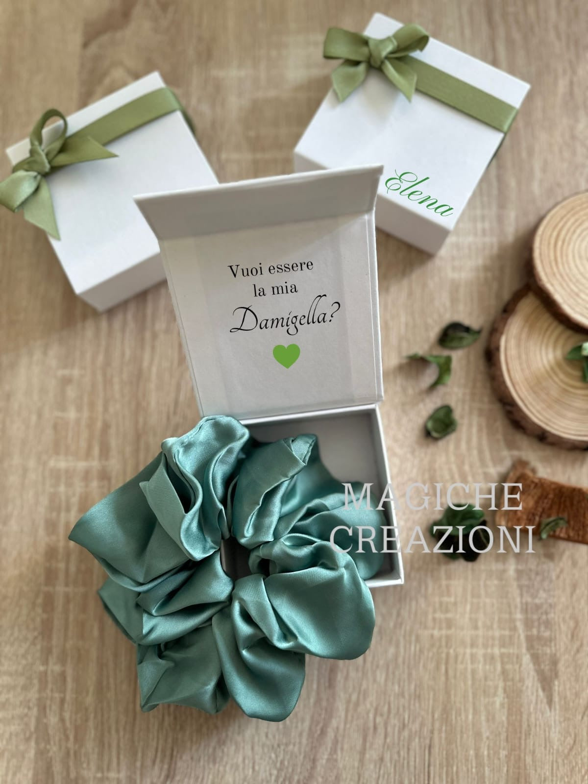Mini box regalo con scrunchie personalizzata